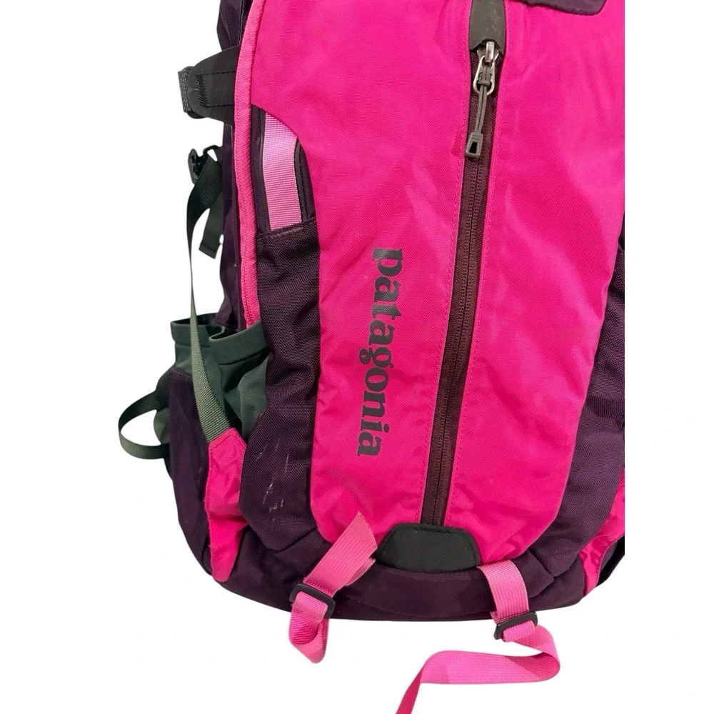Patagonia Refugio 28L Pink Purple‎ Backpack Day Pack Outdoor